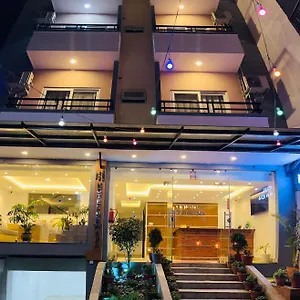 New Era Hotel