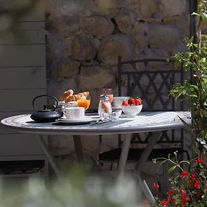 https://ancienne-cure.hotels-rhonealpes.com